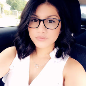 Meet your Posher, Vanessa